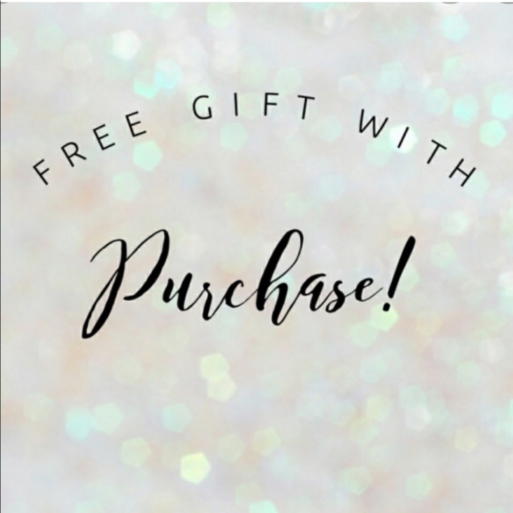 🤍FREE GIFT WITH EVERY PURCHASE🤍